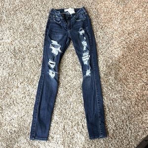 Hollister Jean